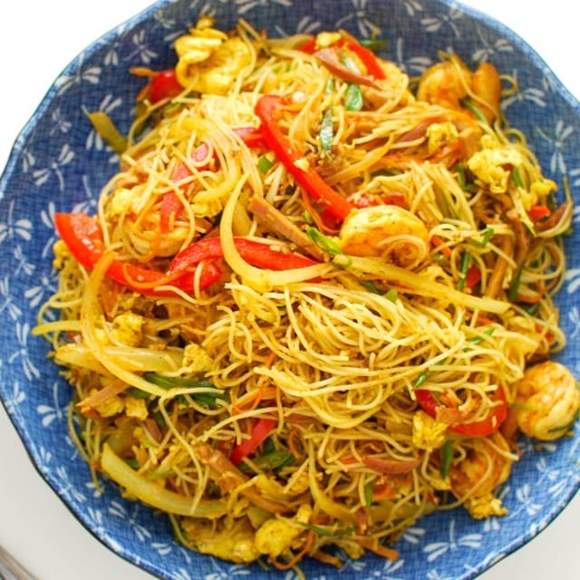 L.Singapore Noodles.