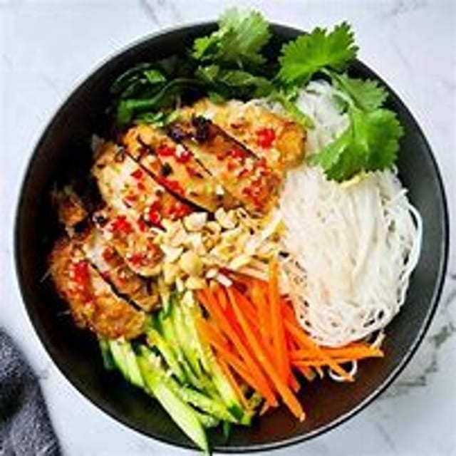 L. Chicken Rice Noodle Bowl.